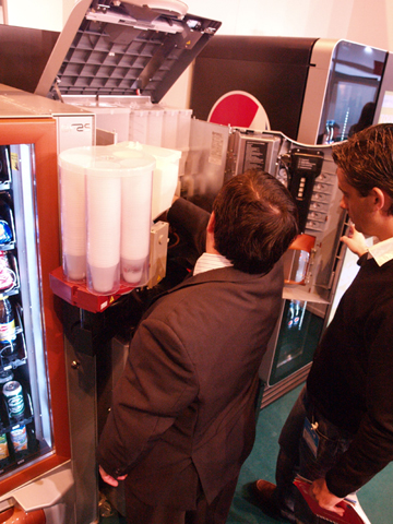 El mercado de servicio técnico y segunda mano, la línea de negocio que más  crece - HostelVending